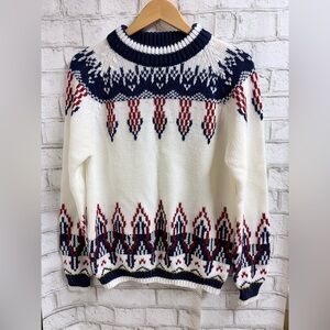 Vintage Women’s Crewneck Knit Sweater in White with Navy & Red Pattern